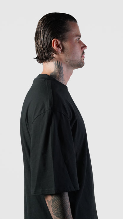 Greenlight Fitness Oversize Shirt – „Life begins when the lights turn green“