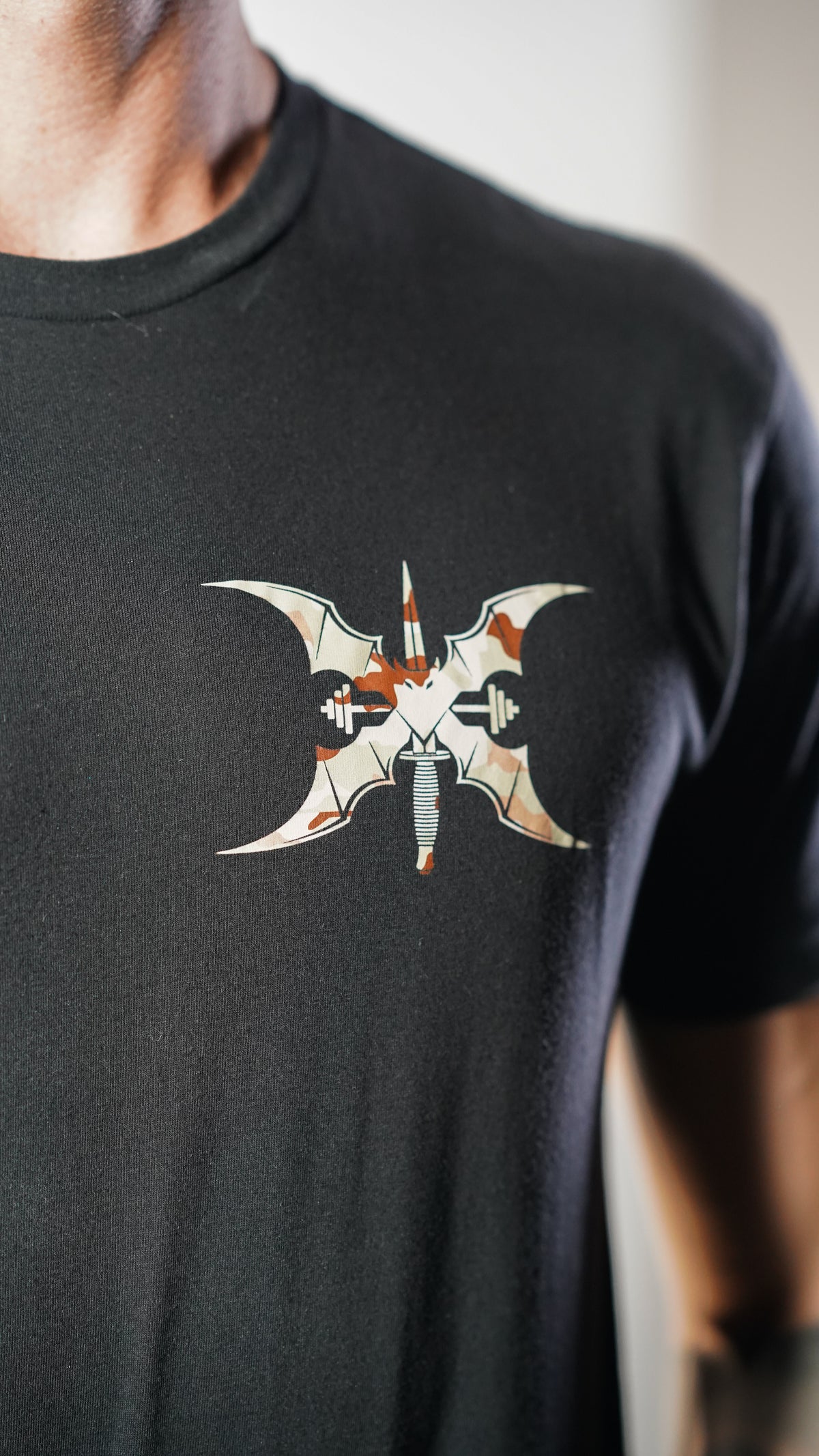 Greenlight Fitness T-Shirt – Schwarz / Tarnmuster